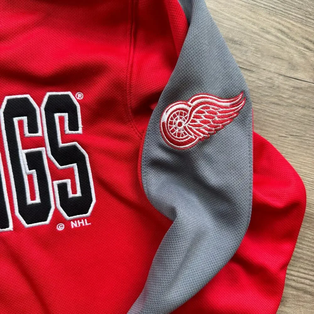 NHL Red Wings Hockey Hooded Zip Up Sweatshirt Mens Small Red Activewear Hoodie - Picture 3 of 10